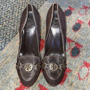 Tory Burch women’s stacked brown suede heels/size 8/clean
